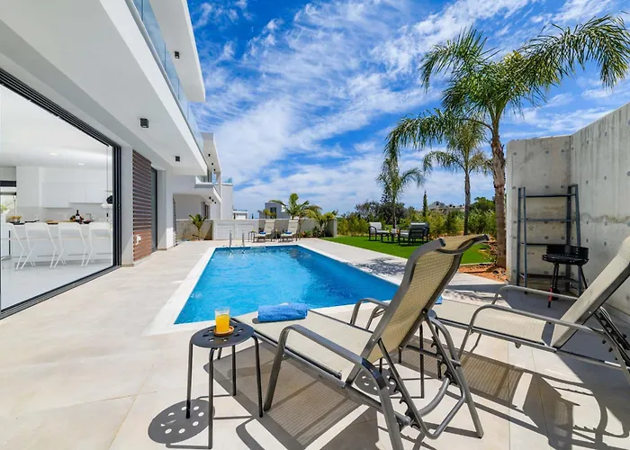 By The - Royal Sapphire Protaras