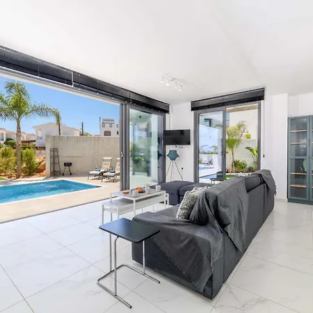 Villa By The - Royal Sapphire Protarász