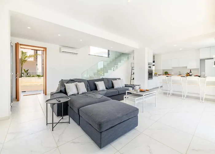 By The - Royal Sapphire Protaras