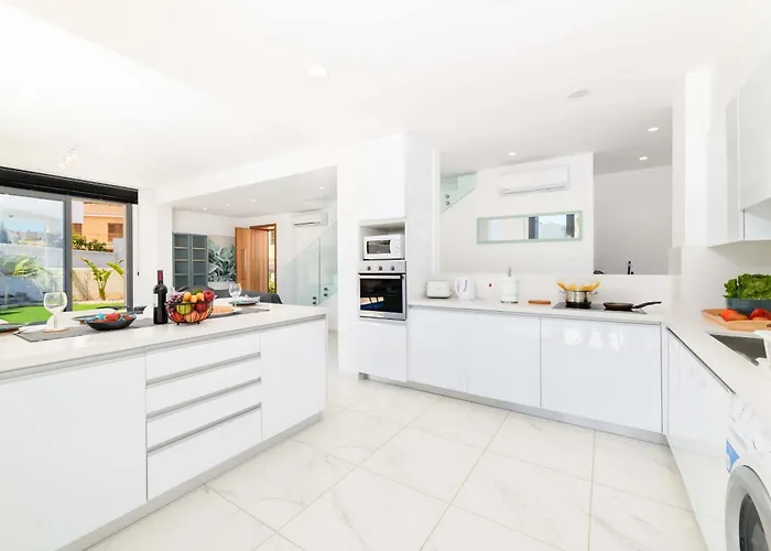 By The - Royal Sapphire * Protaras